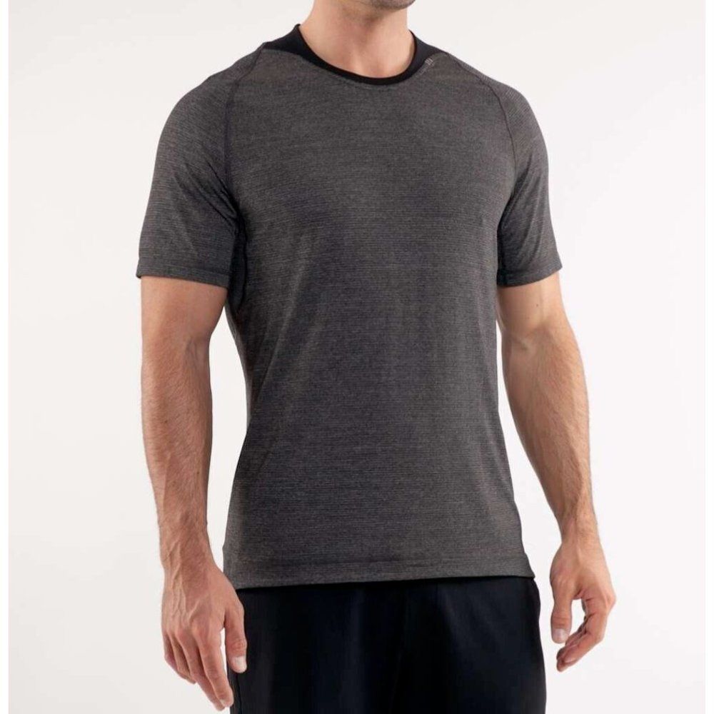 lululemon athletica Gray Short Sleeve Tee